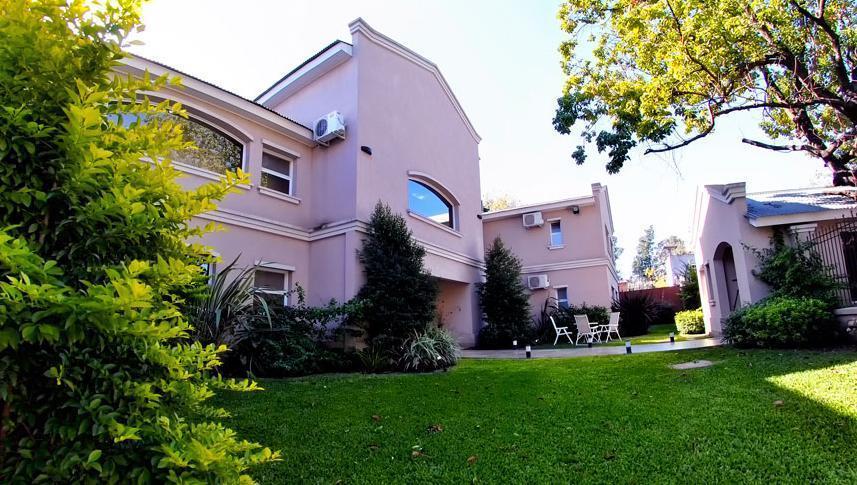Pilar Apart Hotel 3*